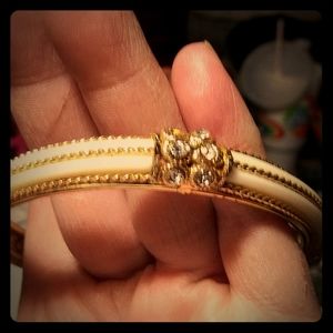 Vintage gold tone bracelet